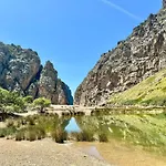 Son Apiana